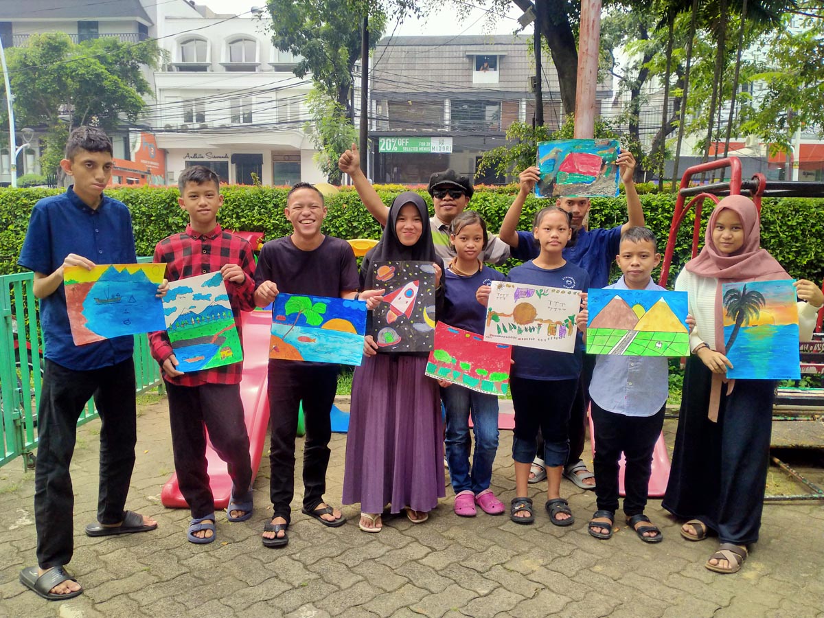 Read more about the article Kegiatan Menggambar Bersama Anak–Anak Di Yayasan Sayap Ibu Cabang Jakarta
